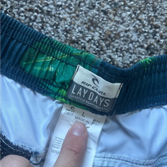 Rip Curl Men’s Swim trunks board Shorts Green Palm & Multicolor Parrot Print lrg - Picture 5 of 7